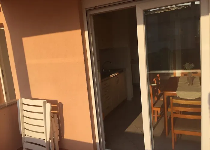 Sunny Rock Volme Apartments